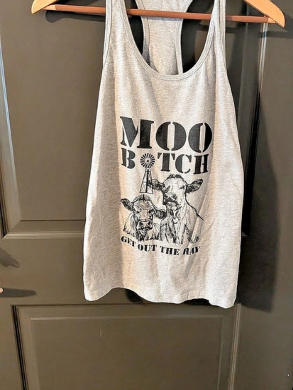 Bella + Canvas Graphic Cow Tank in Gray Large Like New